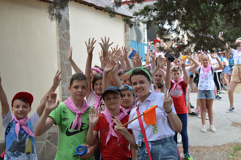 детский лагерь в крыму осень